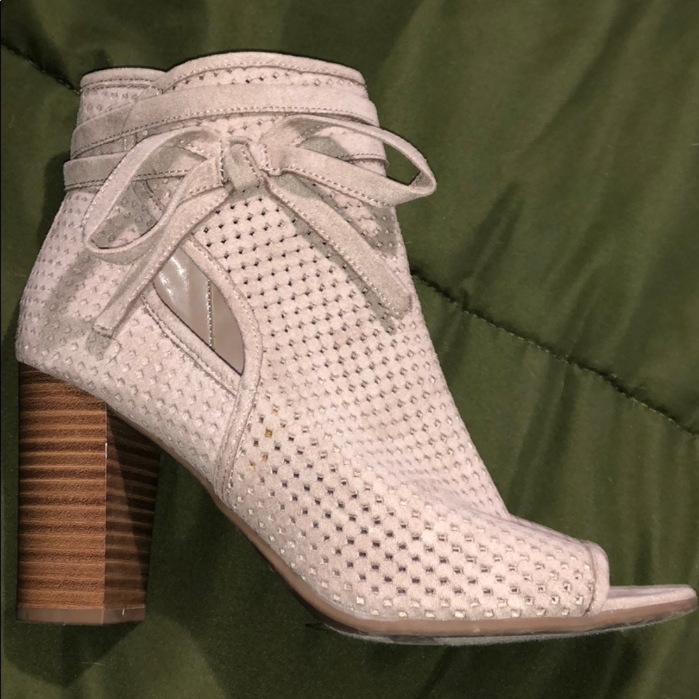 Francesca’s booties